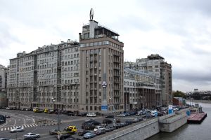 Москва чиновная